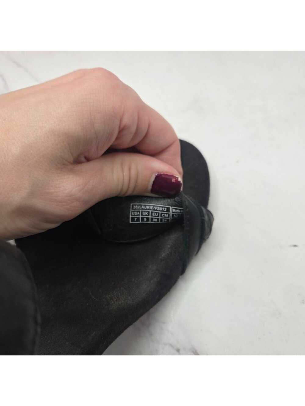 Vionic Laurie Black Leather Wedges Strappy Sandals Women's 7 - Picture 8 of 8